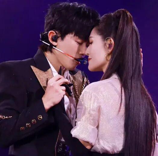 九游体育-“中国好大，杭州很新鲜” ，克罗地亚球员托利奇加盟中超浙江队，正为妻女来杭做准备